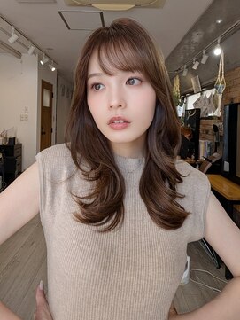 マノハル(MANOHARU) 艶感レイヤー×柔らかフェミニンロング