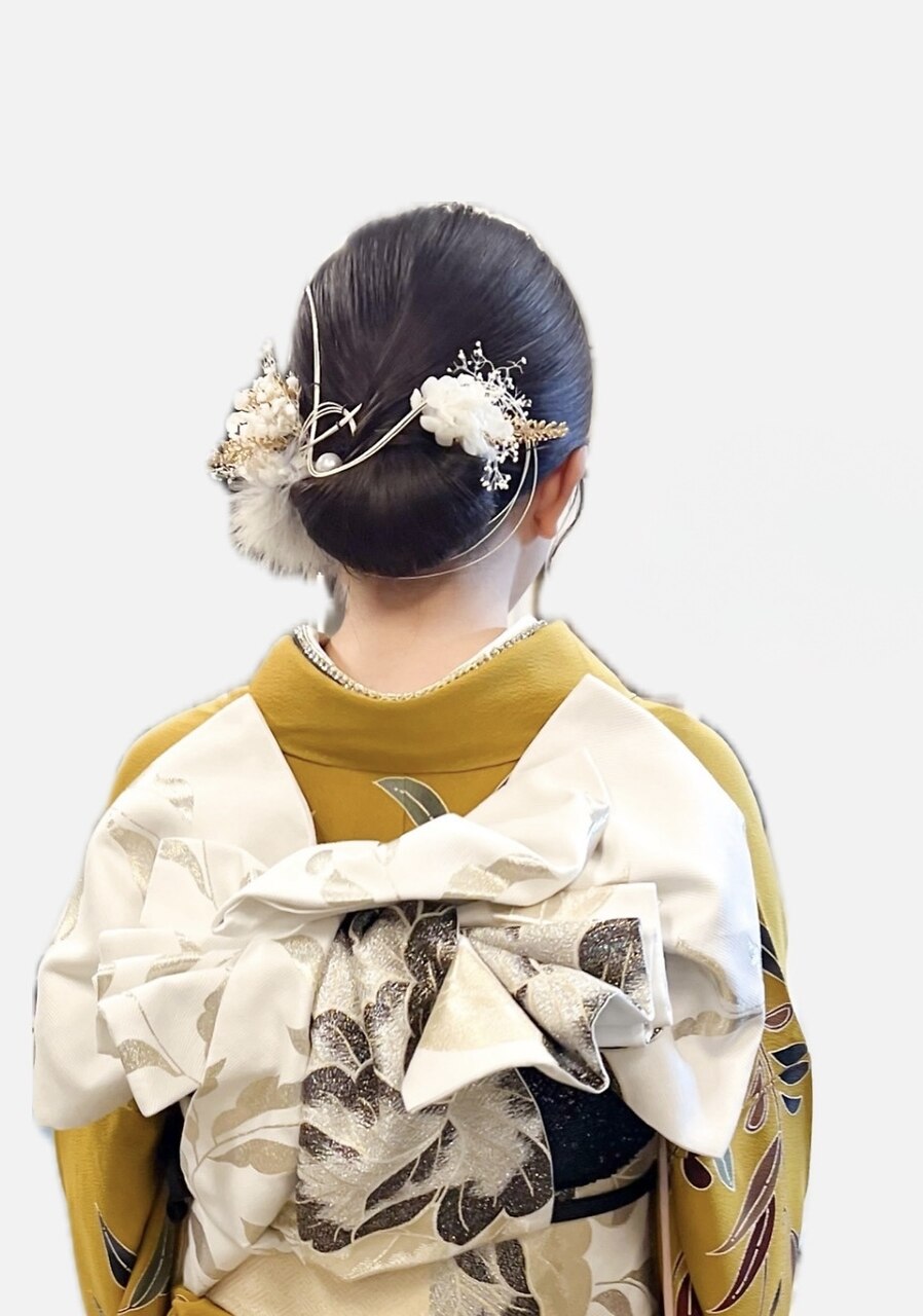 成人式ヘアタイトシニヨン¥5000～：L268503552｜ホットペッパー