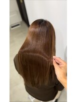 リエル(LIERU)&nbsp;柔らかさを残した艶髪ナチュラル矯正