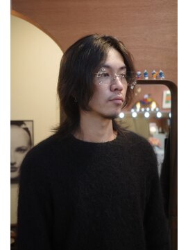 エディ(Edy) メンズセンターパートウルフカットケアパーマブラウンカラー岡山