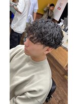 リルジー 大宮店(LIL.G)&nbsp;波巻きツイストスパイラル/リバースセンターパート[大宮/理容室]