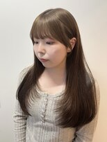 コル(col oodori)&nbsp;ブリーチなしダブルカラーで柔らかいベージュ×レイヤーカット