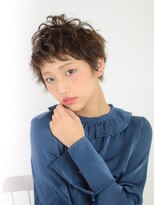 パティオンツー(PATIONN2)&nbsp;外ハネハイライトグレージュベリーショートマッシュボブスタイル