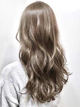 リリー シブヤ(Lilly shibuya) 【Lilly渋谷】＃ベージュ#イルミナカラー#髪質改善