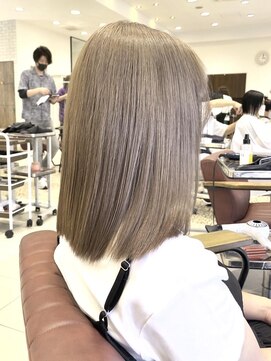 クアトログランシュ ひたちなか店(QUATRO×GranCieux) ミルクティベージュ