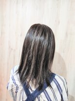 ヴィラックスヘア(ViLax Hair) ナチュラルなアッシュグレージュヘア