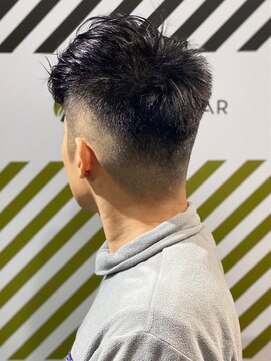 バーバーバー 四谷(BARBER-BAR) ツーセクションスペインカール風スタイル