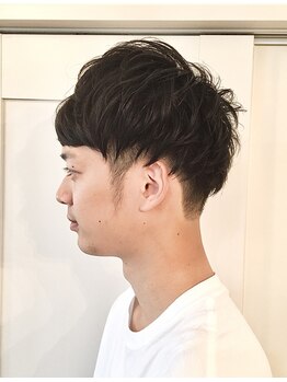 ナインヘアー(NINE HAIR)の写真/《勾当台3分/仕事帰りにも★》男性客も多い実力派！高いカット技術と居心地の良さがメンズ人気の秘密♪