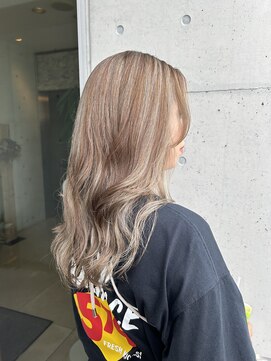 アチーブ ヘア デザイン(achieve hair design) ハイライトカラーミルクティーベージュケアブリーチダブルカラー
