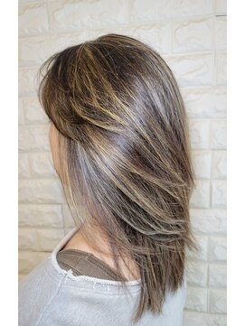 松本平太郎美容室 吉祥寺パートファイブ(PART5) ミディアムレイヤー×ファイバープレックス縮毛矯正×ハイライト