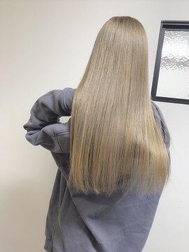 ガルボ ヘアー(garbo hair) ハイトーン ケアブリーチ ミルクティーベージュ 10代 20代