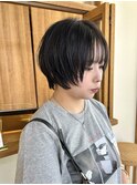 ジェンダーレスショートレイヤー透明感ブラック暗めカラー