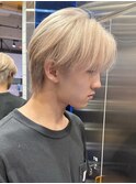 韓国メンズピンクベージュミルクティーカラーセンターパートヘア