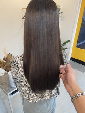 20代からの美髪ケア/大人のための艶ストレート/暖色系カラー