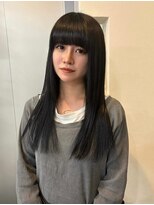 スリット(slit)&nbsp;艶感ストレート×重めバングロング