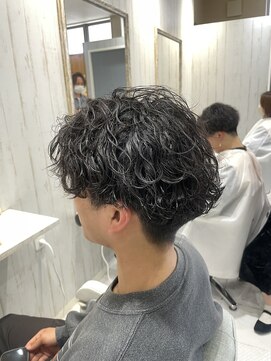 ルシール バイ アリア(Lucir by aria) 波巻きパーマ