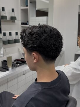 グルーマーズクレッジ 渋谷店(GROOMER/S CREDGE) ニュアンスパーマ/センターパート/メンズパーマ/渋谷