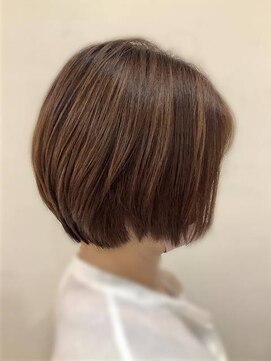 レナークルグラン(LENAHC Le grand) 大人ボブ可愛いショートボブ×丸みボブ×前下がりボブ