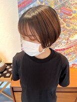 ビーアンドイー(B&E)&nbsp;ショートヘア／透け感／ナチュラルヘア