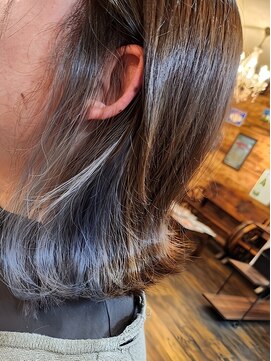 ファニー ヘアファクトリー(FUNNY hair factory) インナーブルーシルバー