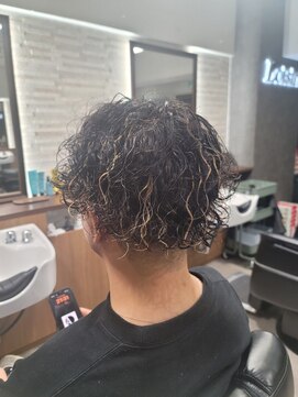 ロワジール 松戸店(Loisirs) スパイラルパーマ×メッシュカラー