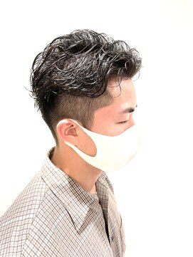 銀座マツナガ 神田店 爽やか流れソフトナチュラルパーマツーブロック刈り上げ黒髪