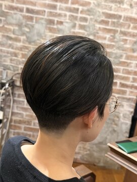 ソーエン クローバー バイ ヘッドライト 札幌大通店(soen clover by HEADLIGHT) 首元スッキリ刈り上げショート