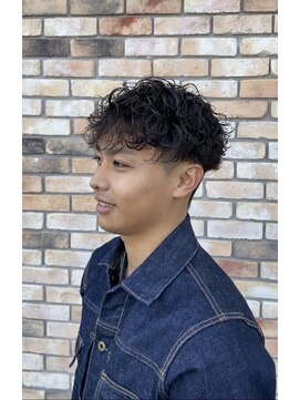 サロンドモリ 波巻きパーマ/韓国マッシュ/刈り上げ