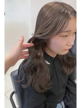 品のある大人女性ツヤロング