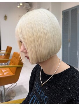 アプリバイリアン 浦和2号店(appri by Rien) 韓国風 レイヤーカット[ホワイトブロンド]浦和/韓国