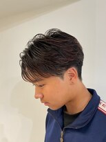 ニアウ 新宿(Niau)&nbsp;MEN’S/リバースセンターパート/ニュアンスパーマ/新宿