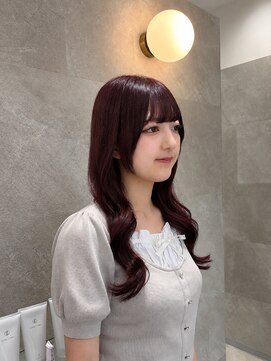 コレル(KORELLE) 深みのあるワインレッドで大人可愛く