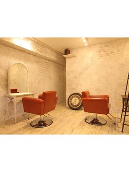 【HPB AWARD 2025 サロン部門 注目サロン選出】こだわりのインテリアが可愛くなりたい気持ちを刺激します！