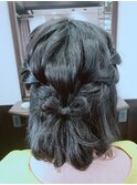 編み込みリボンヘアー