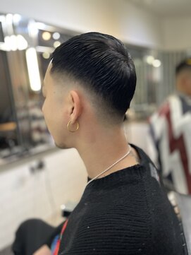 メリケンバーバーショップ フクオカ(MERICAN BARBERSHOP FUK) ロースキンフェード