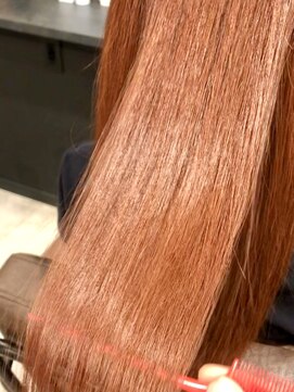 ミモザ ビカミドウ 自由が丘(Mimosa Bigamido) ▼30代ロング シャイニーオレンジ 艶カラー（ブリーチなし）