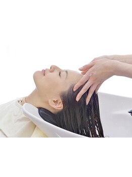【ちょっぴりご褒美♪】頭皮から美しく健康な髪に★スパ専用個室で受けるあなただけのリラックスタイムを＊