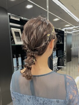 ハルキミナト メゾン(HM MAISON) ミディアムさん用ヘアアレンジ