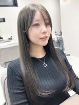 hyon myon/RISEbyREVO 綾瀬店【ヒョンミョン】&nbsp;ハッシュカット/デザインカラー/グレージュ[綾瀬駅/韓国ヘア]