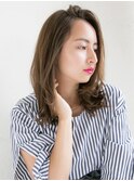 横顔も美人な内巻きスタイル♪