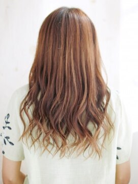 ヘアメイク ナル(hair make nalu) セミウエットのミックスカールスタイル