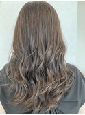 明るめカーキアッシュ