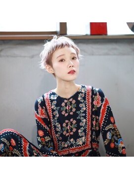 ラローレン(La LAUREN) LAUREN☆西海岸グレイアッシュ 小顔バングTel0112328045