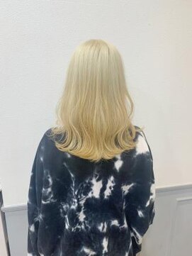 グランシュ 青葉台店(GranCieux) 外国人風ペルーホワイト×ガーリーヘア☆