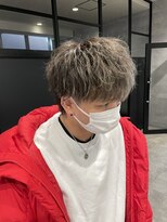 アンダーバーホワイト(_WHITE)&nbsp;無造作マッシュ