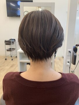 エフプロモーションフローラ(FLORA) えりあしすっきりショートボブ