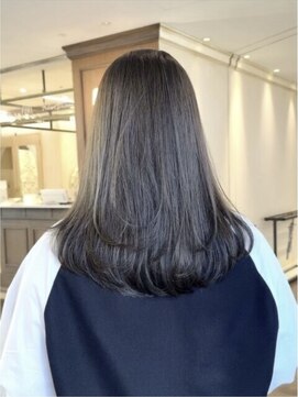 ザック ヴィ(ZACC  vie) レイヤーカット/ヘーゼルグレージュ