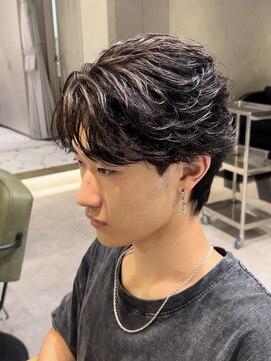 ゼスト リル 新宿(ZEST lill) フェザーパーマ フェザーショート 毛流れパーマ 新宿 落合陽世