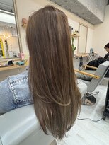 キーロ センター南(kiiro)&nbsp;ロングレイヤー×ほんのりオリーブベージュ