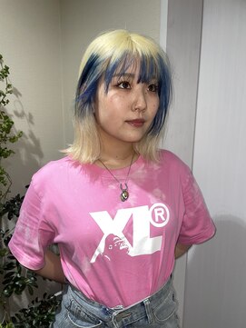 ビファインクーアヴェダ(Be fine coo AVEDA) ブロンドデザインネイビーカラー　ボブ